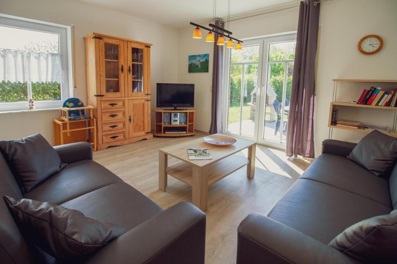 Haus Leuchtturm - Ebbe Appartement Krummhörn Buitenkant foto