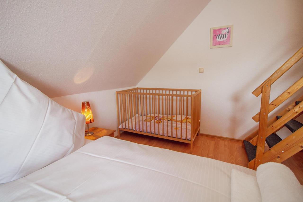 Haus Leuchtturm - Ebbe Appartement Krummhörn Buitenkant foto